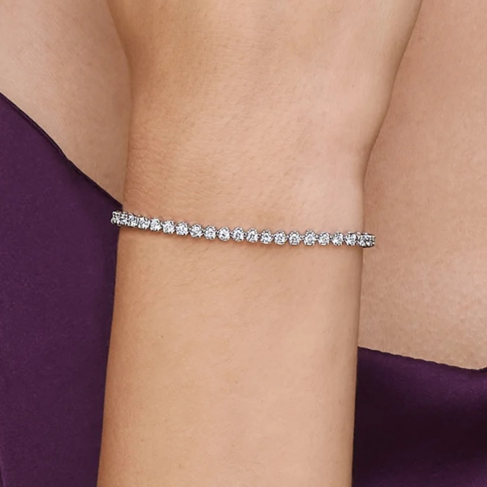 6.5 In. Tennis Bracelet 18K Plated White Gold